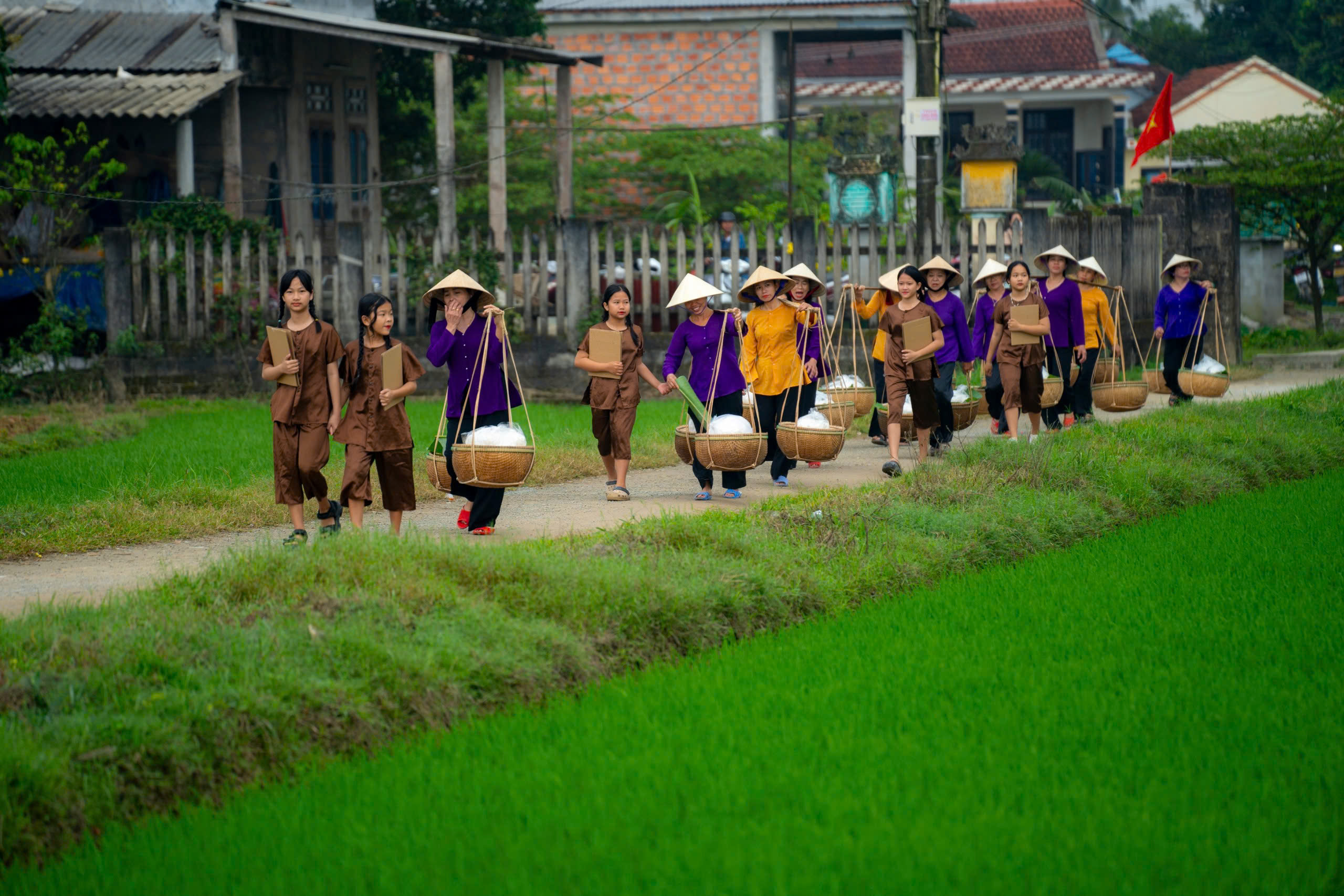 Ngôi làng mỗi ngày sản xuất hàng chục tấn bún, nhiều hộ thu nhập 30 triệu đồng/tháng  - Ảnh 4.